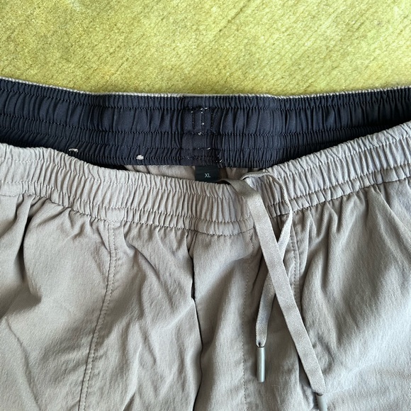 Lululemon - Nylon Shorts - XL - Picture 4 of 6